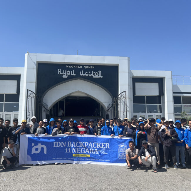 Pesantren Tahfidz dan IT IDN Boarding School kunjungi KBRI Uzbekistan dalam program IDN Backpacker