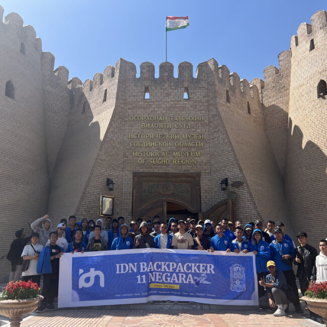Pesantren Tahfidz dan IT IDN Boarding School kunjungi KBRI Uzbekistan dalam program IDN Backpacker
