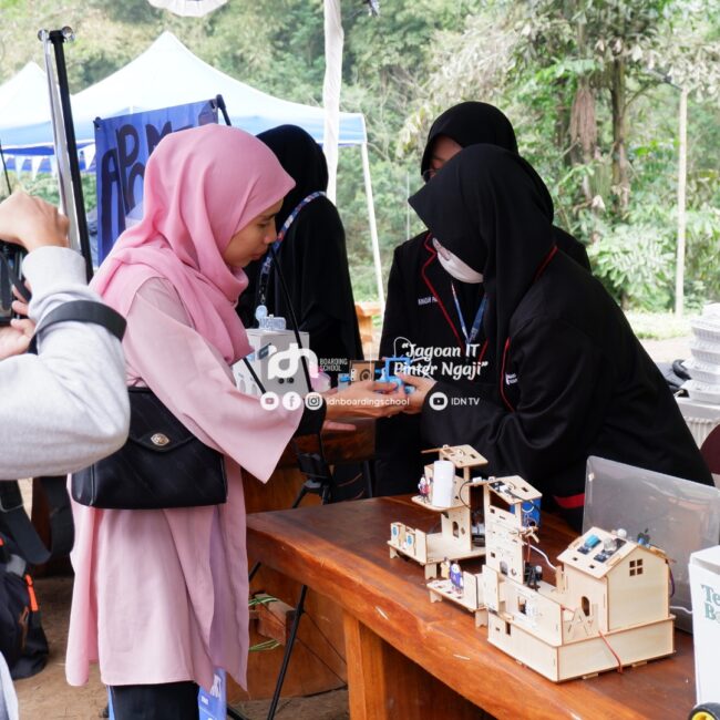 Pesantren Modern Berbasis Teknologi