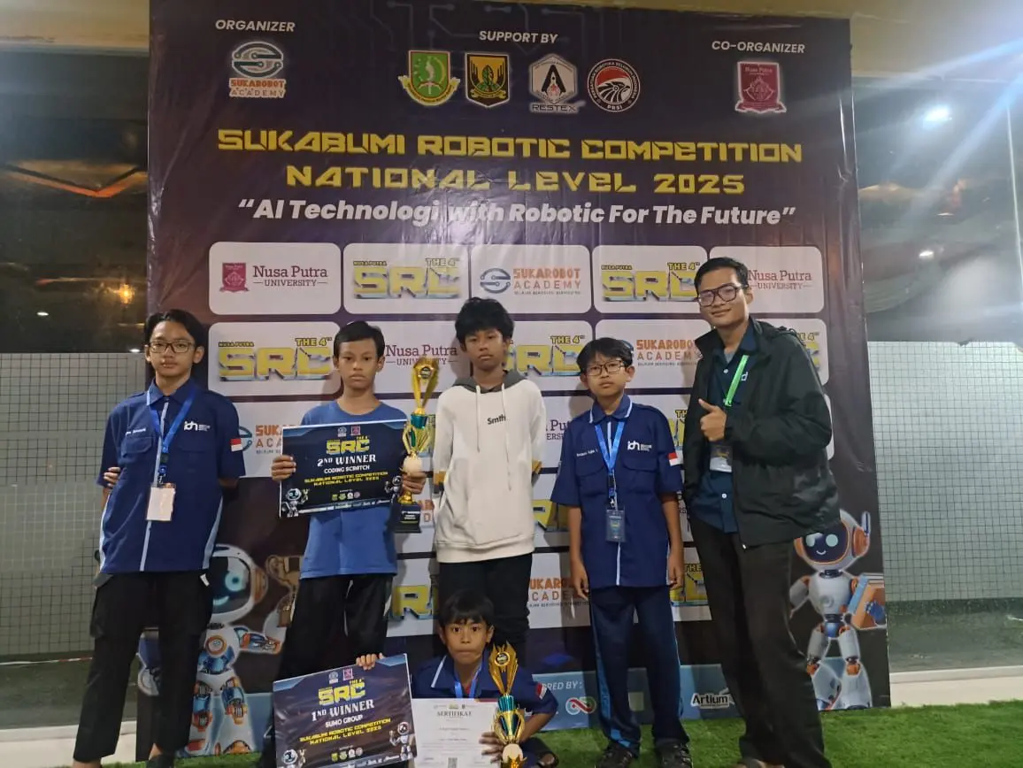 Santri SMP IDN Boarding School Pamijahan raih Juara 1 & 2 Nasional Sukabumi Robotic Competition 2025