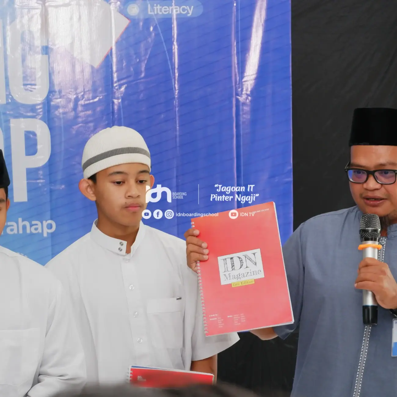 karya buku dan magize oleh siswa idn scaled