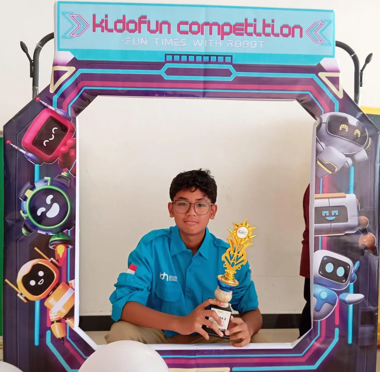 Santri SMP IDN Jonggol raih Juara 2 Robot Soccer 1Kg di Kidofun Robotic Competition 2025