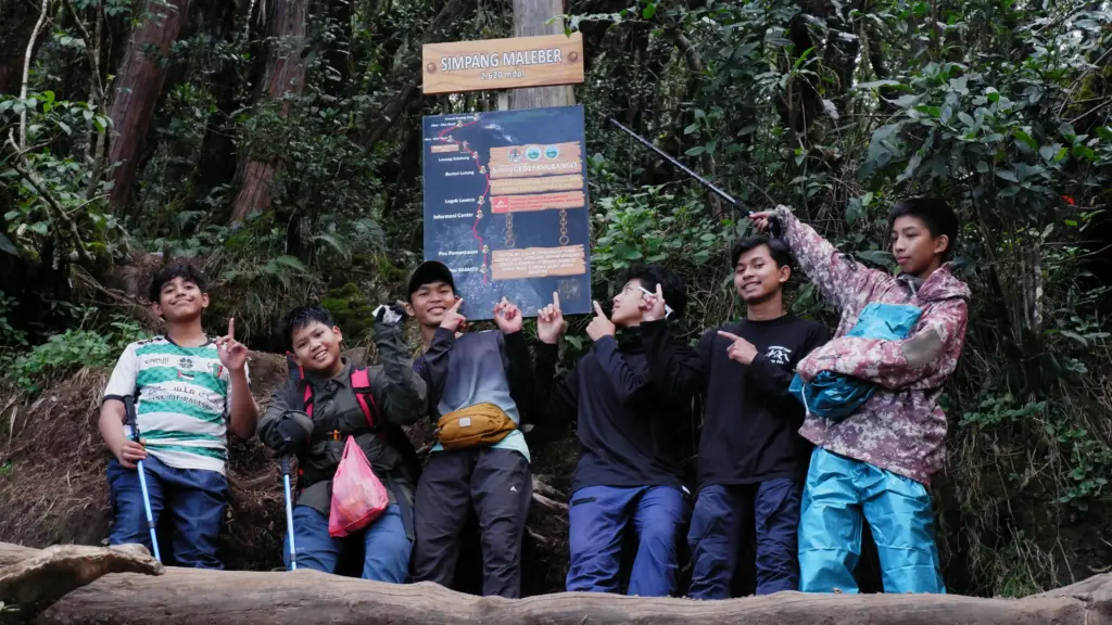 idn sentul di simpang maleber gunung gede
