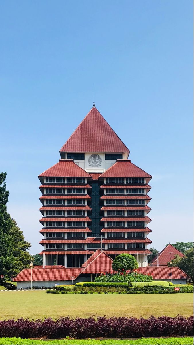 Gedung Rektorat UI Top 3 Universitas Terbaik Indonesia