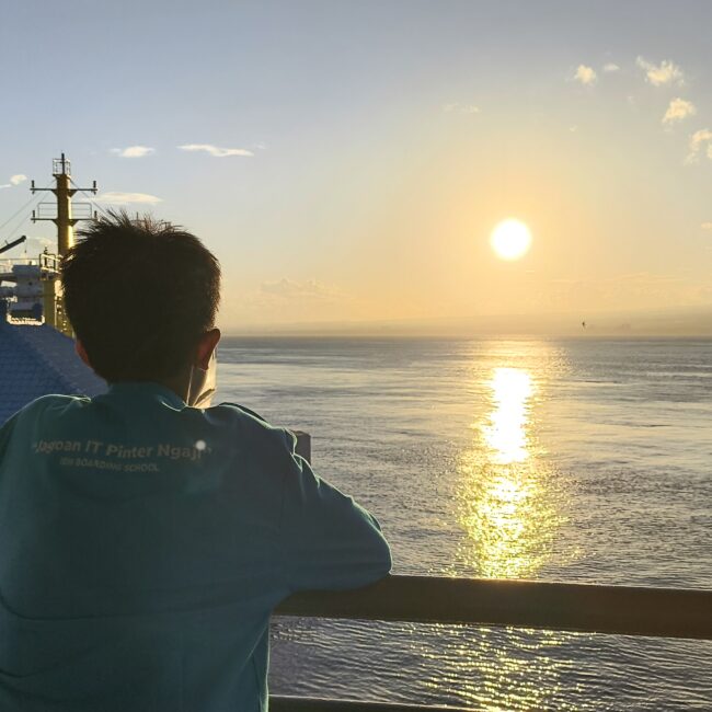 IDN Edurace Solo-Bali Naik Kapal