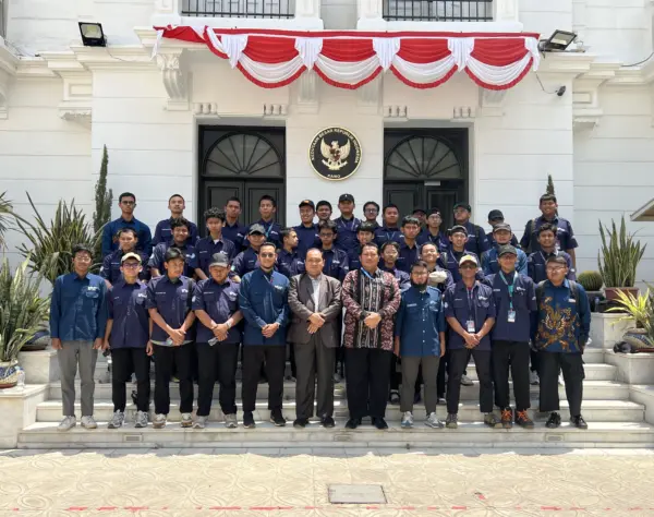 IDN Backpacker sekolah dan visit KBRI Kairo di Mesir
