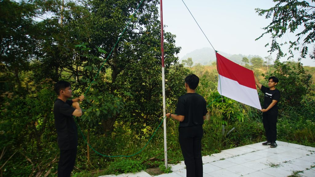 upacara hut ri ke-81 politeknik idn bogor